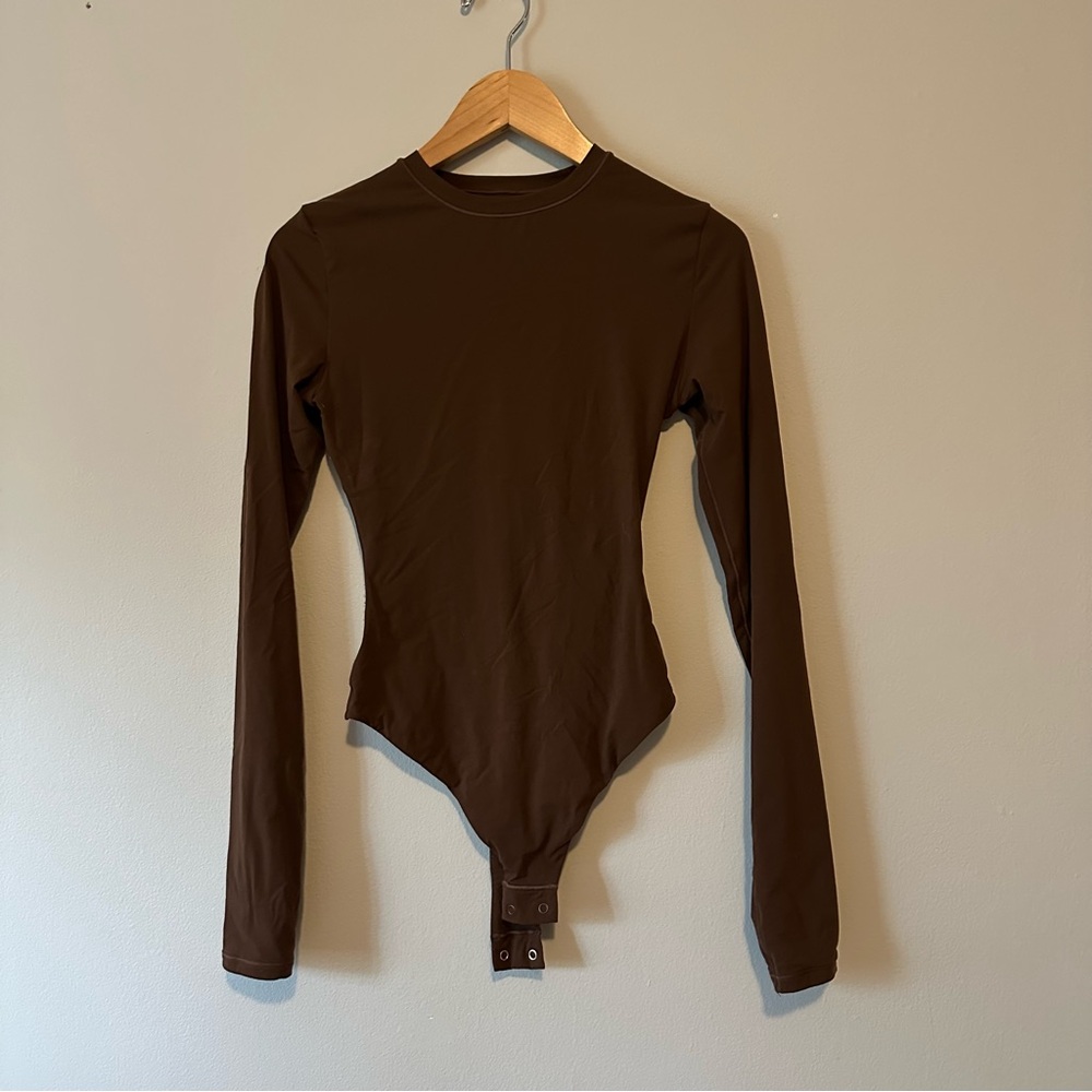 Skims fits everybody Brown Long Sleeve crewneck Bodysuit